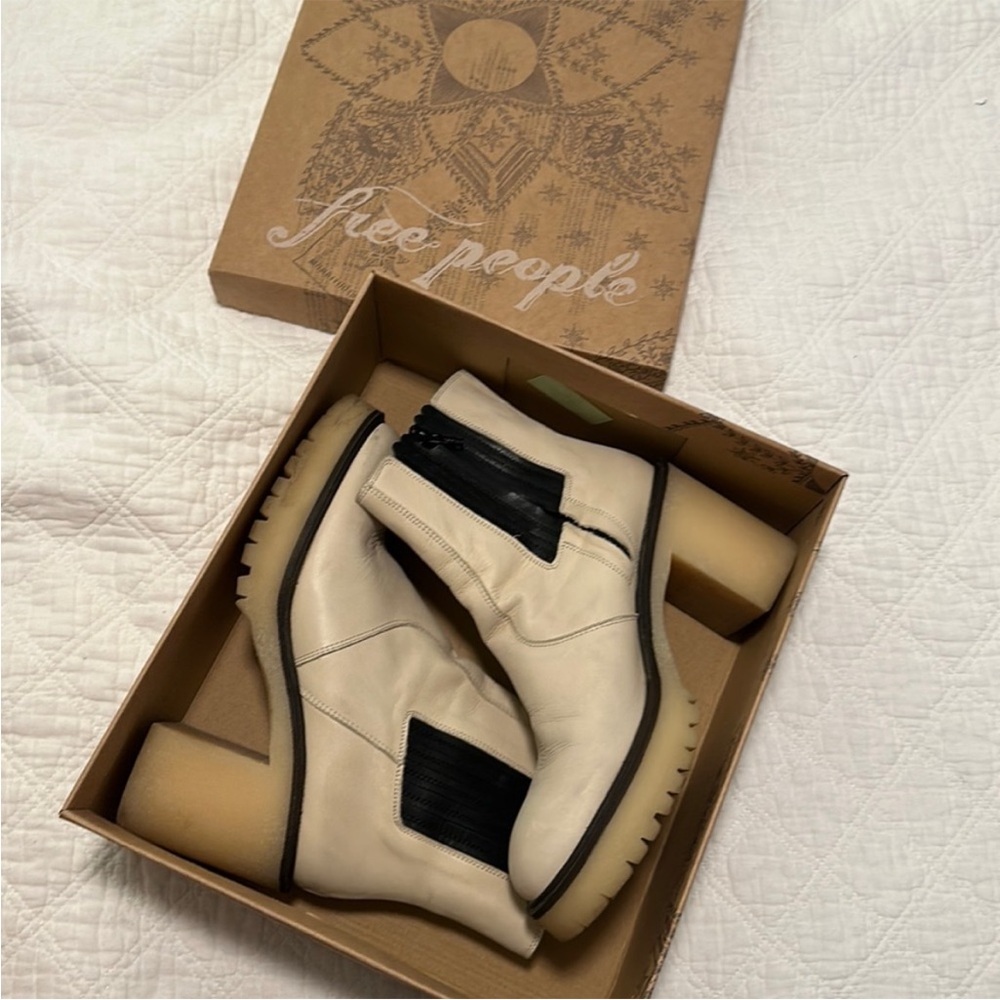 Free People James Chelsea Boots